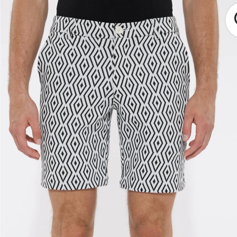 NWT Postmarc Black/White Ziggy Textured Jacquard knit shorts - size 32